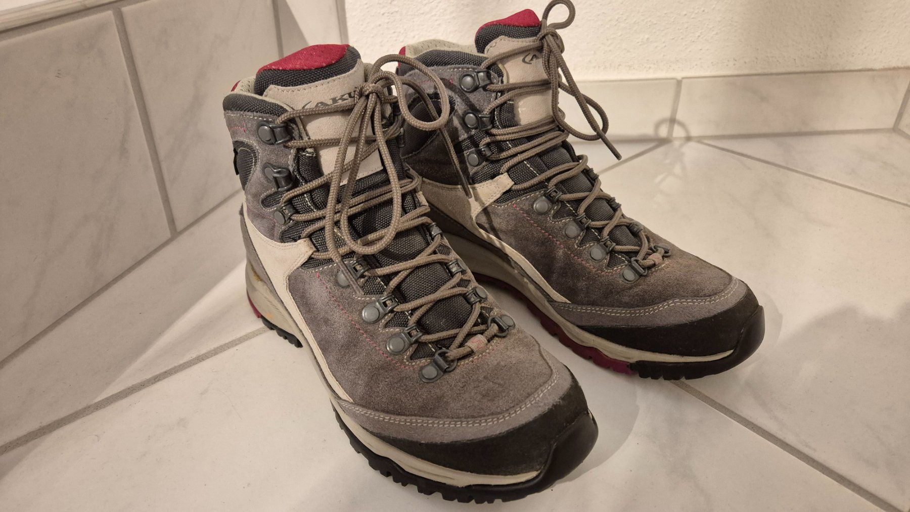 Aku Scarpe da donna: AKU Wanderschuhe Grösse 38 – Usato da Ossingen venduto da Cstrauss68 4