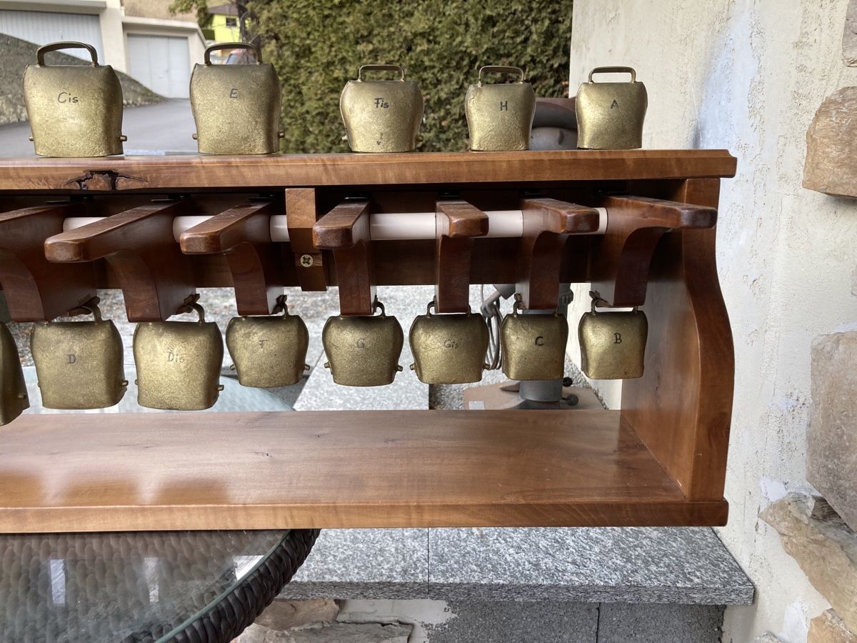 Campanacci mucche: Cloches Piano – Usato da Orsières venduto da 2012momo01 8
