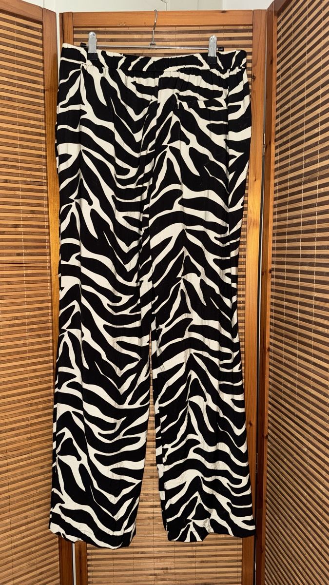 C&A Hosen: Sommerhose C&A, 40 – Gebraucht aus Gümligen von morticiaaddams 2