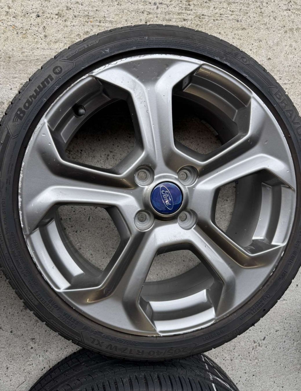 Ford Cerchioni: Felgen mit neuen Reifen – Nuovo (secondo la descrizione) da Aarwangen venduto da iiv_9dtw 1