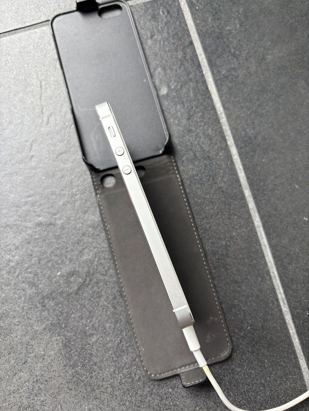Apple Handys / Smartphones: iPhone 5 silber – Gebraucht aus Sonnental von sunnyside_m 2
