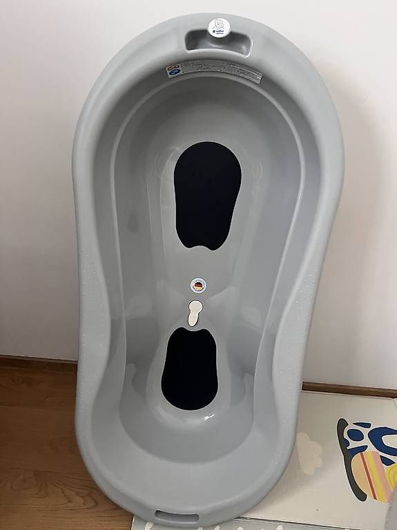 Badewannen: Rotho Babybadewanne XXL – Gebraucht aus Luzern von Sportstudentin