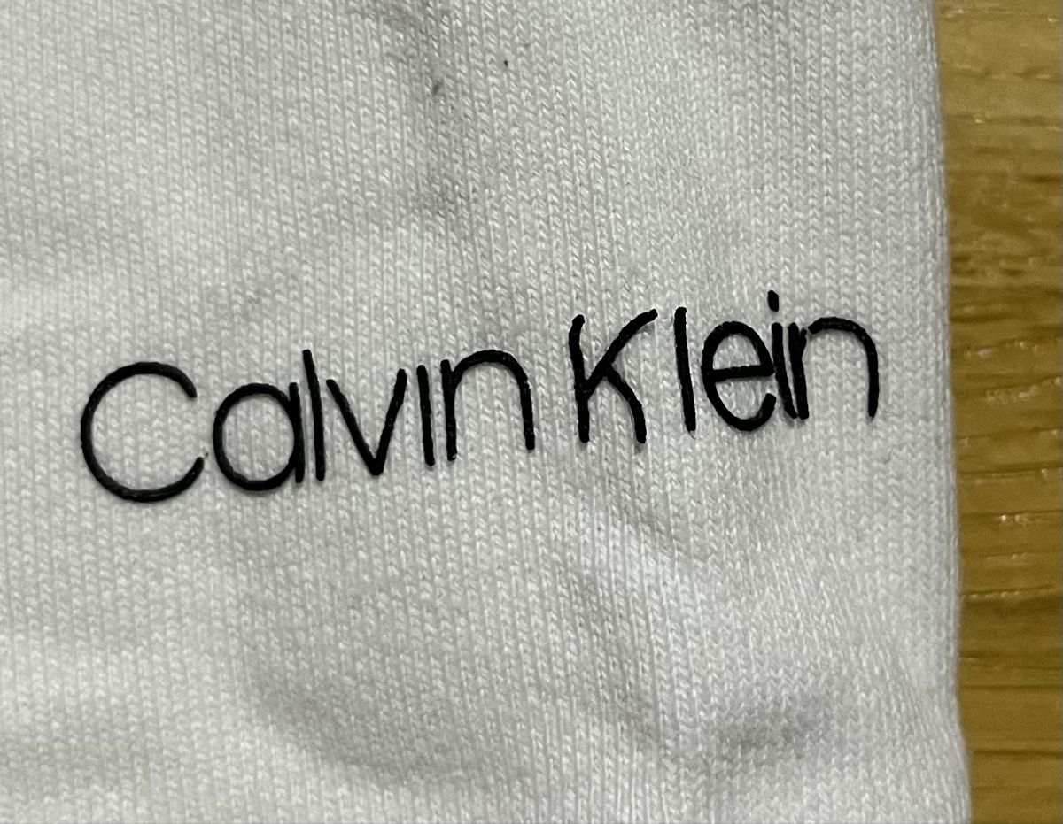 Calvin Klein Pantaloni: Calvin Klein Shorts – Usato da Ettingen venduto da sma_f5yj 4
