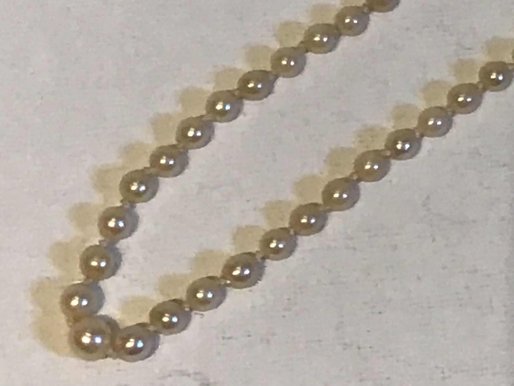 Catenine: Antike Perlenkette mit Goldverschluss – Usato da St. Gallen venduto da Goldlilly 1