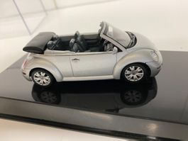 Volkswagen New Beetle Cabrio Auto Art 1-43 381
