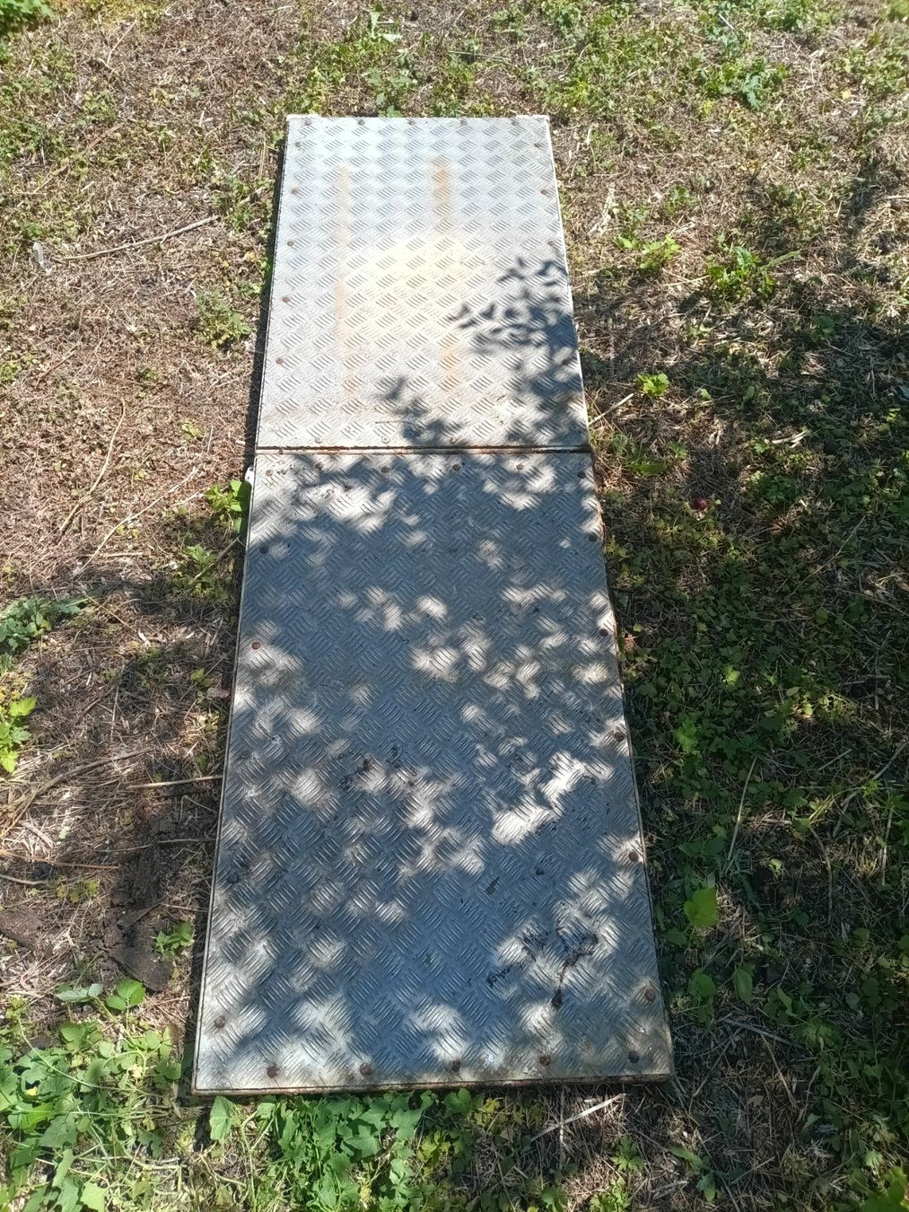 Tutti gli attrezzi: Rampes de 2 metres / supporte plus de 2 tonnes – Usato da Nyon venduto da dlu_2yfc 1