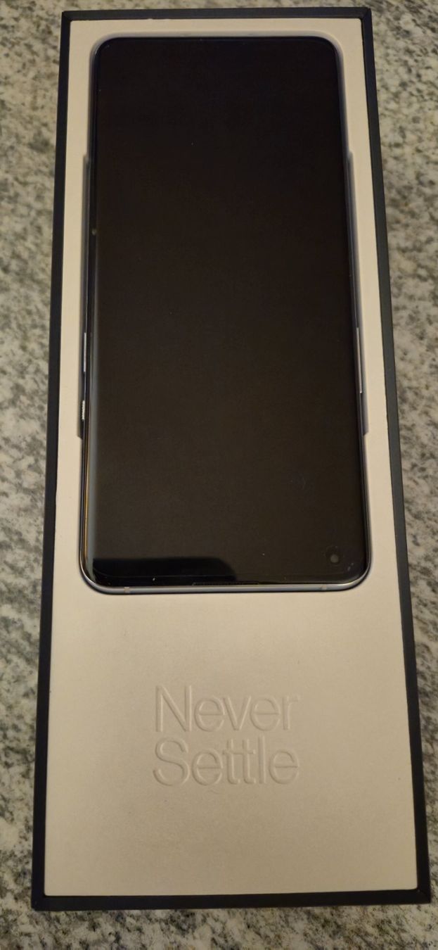 OnePlus Telefoni cellulari / Smartphones: Smartphone OnePlus Pro 9, Top Zustand – Usato da St.Gallen venduto da maribello 2