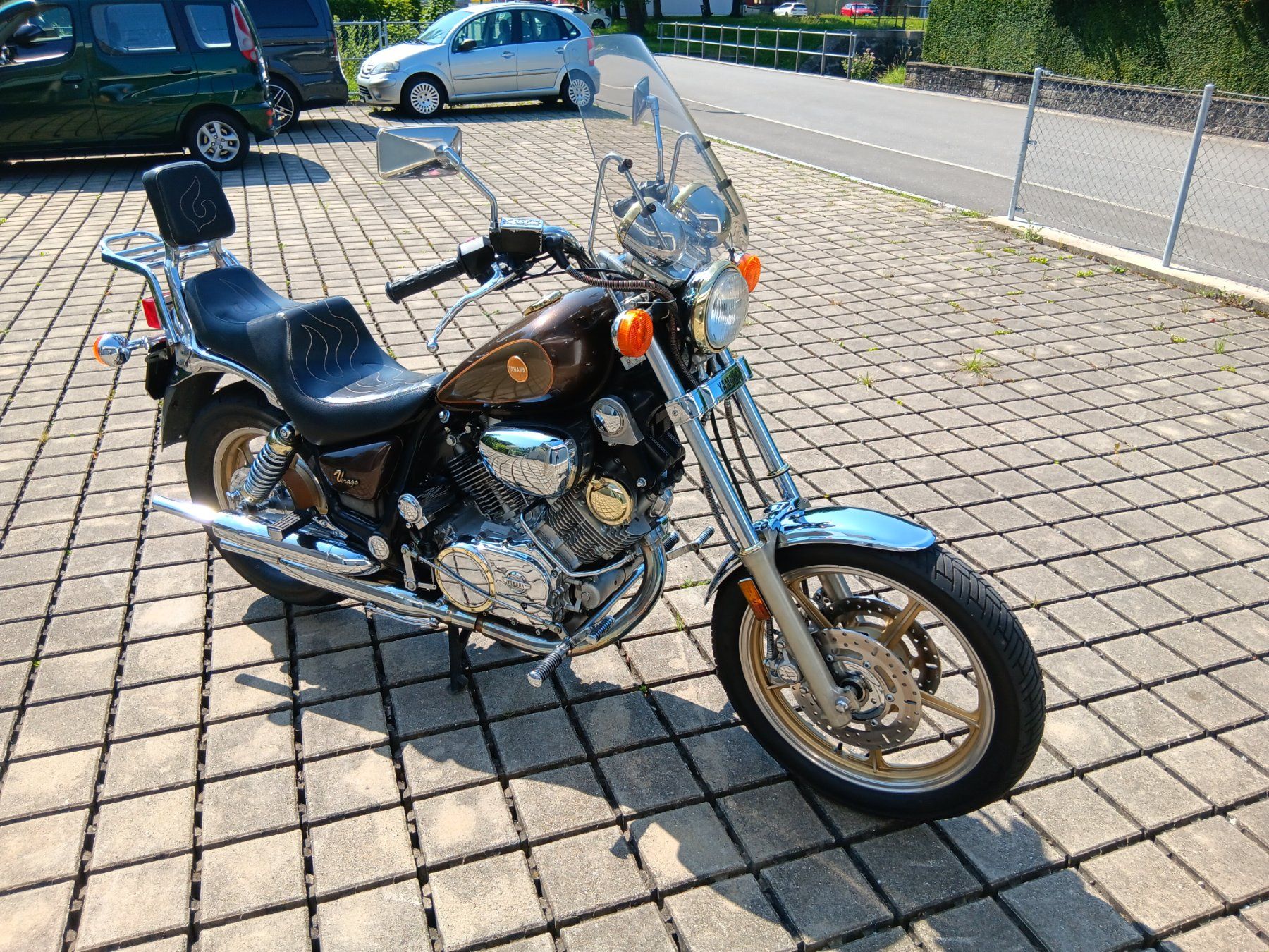Yamaha Chopper: Yamaha XV1000 Virago Gold Edition – Usato da Buchs SG venduto da yenkodom 4