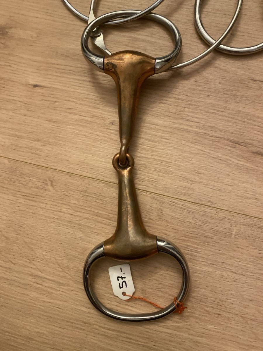 Zaumzeug & Halfter: Mors de bride pour cheval, neuf, taille standard – Neu (gemäss Beschreibung) aus Cortaillod von dyl_7j58