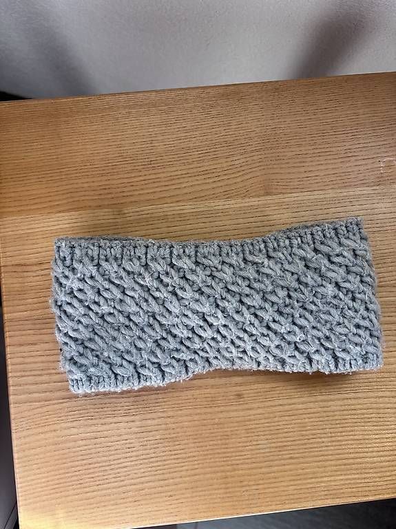 Copricapi, berretti & cappellini: Stirnband  – Usato da Herisau venduto da Baum_91 1