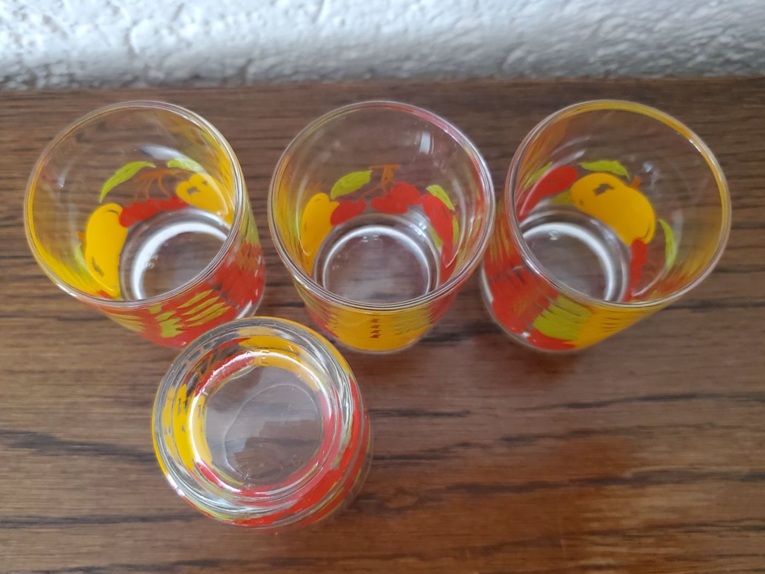 Gläser: 4 verres à liqueur décor fruits – Gebraucht aus Rennaz von La_malle_du_dauphin 5