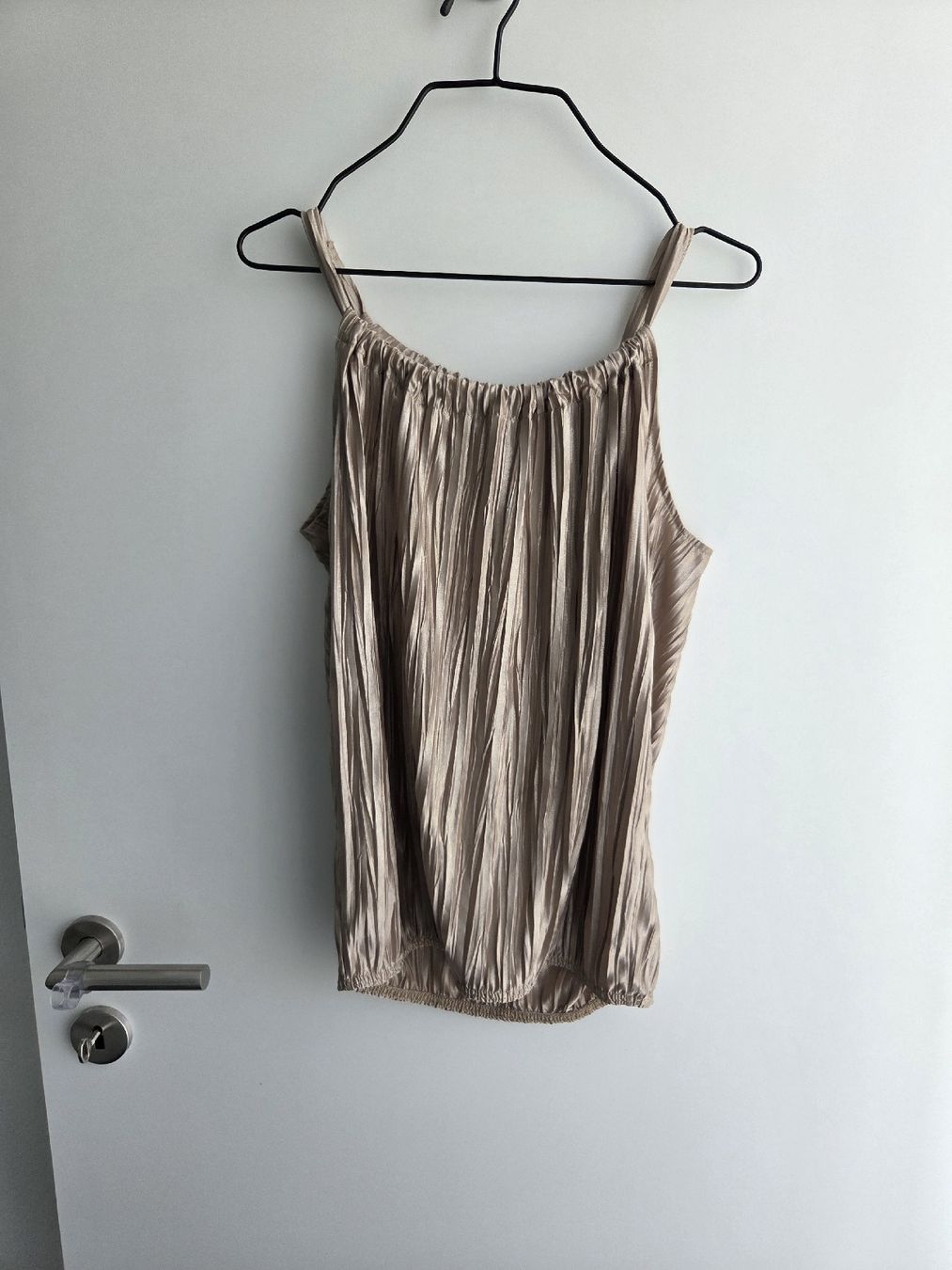 Top: Goldenes Top Gr. S – Usato da Kriens venduto da ..stx..