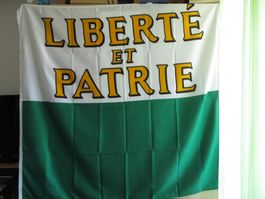 Drapeau pour mât Canton de Vaud 150x150cm (neuf)