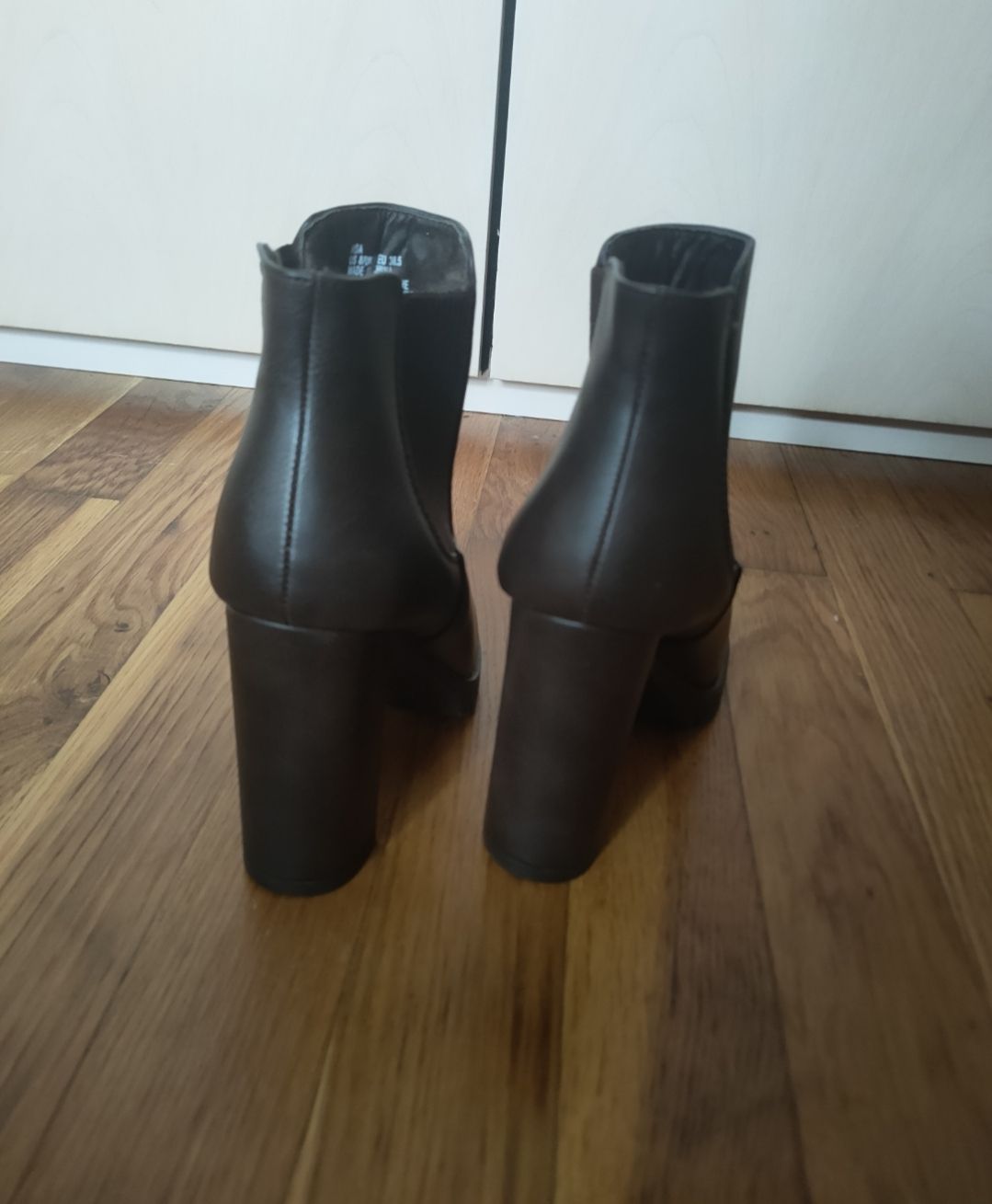 Damenschuhe: bottines à talons – Gebraucht aus Genthod von Lenas9 4