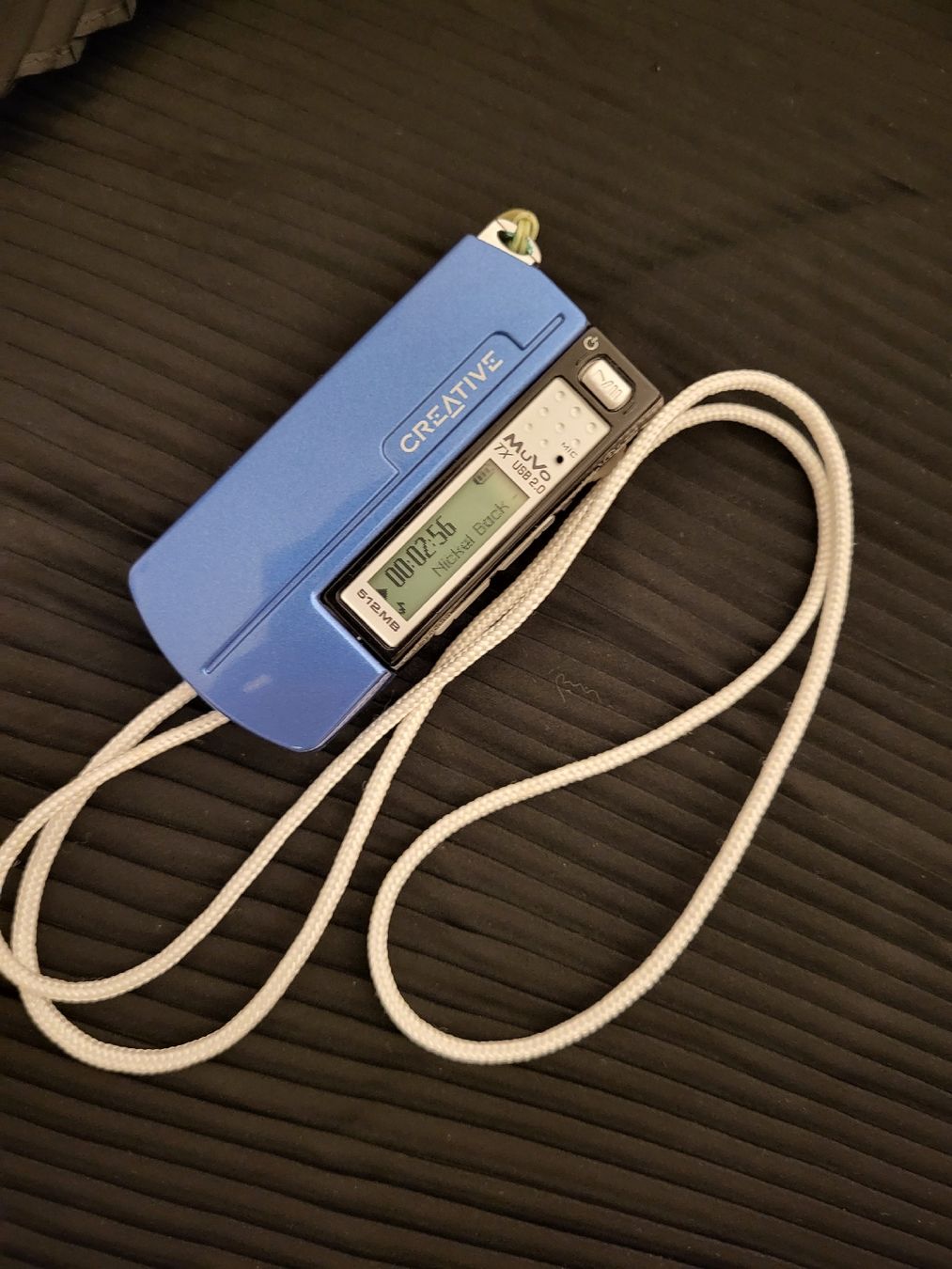 Creative Lettore multimediale portatile: MP3 Player Creative MuVo TX 512MB blau gebraucht – Usato da Allschwil venduto da Uhrenbinz