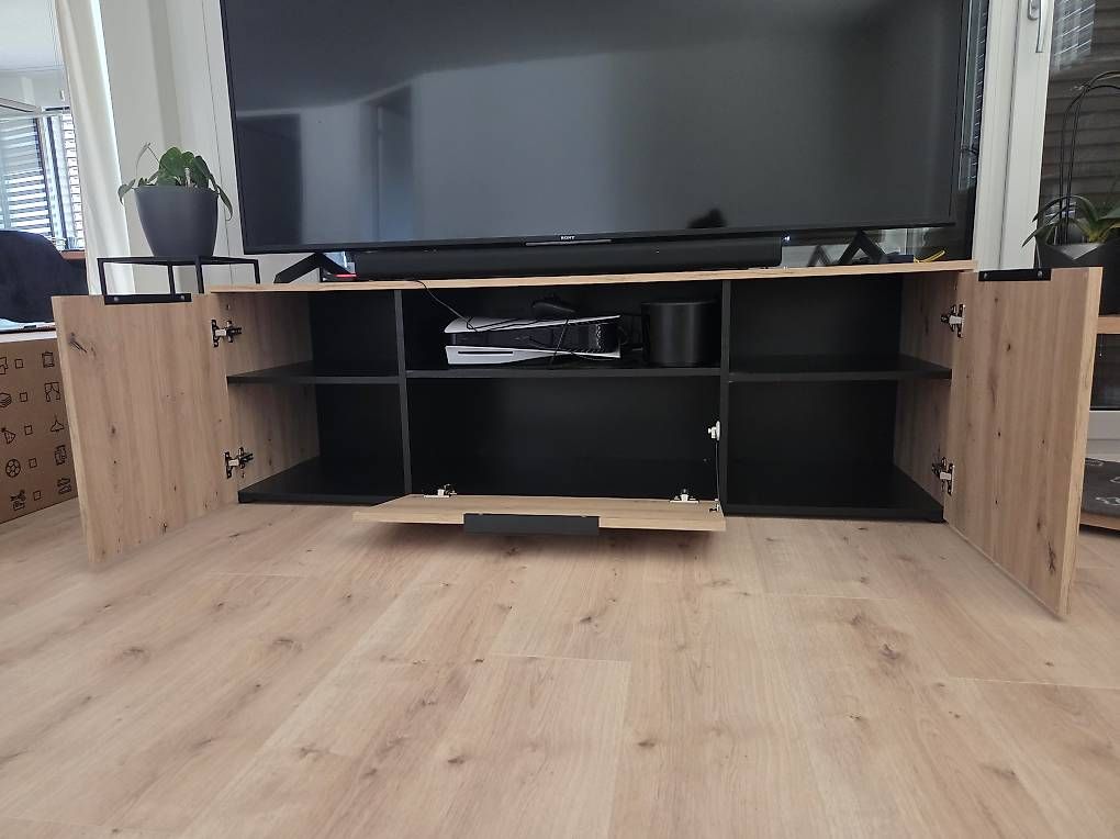 Meubles TV: Lowboard / TV-Möbel – D'occasion à Bellmund par Nimu03 2