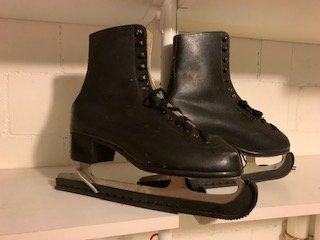 Pattini da ghiaccio: Herren Kunsteis-Schlittschuhe – Usato da Geroldswil venduto da Grazia14