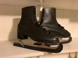 Herren Kunsteis-Schlittschuhe