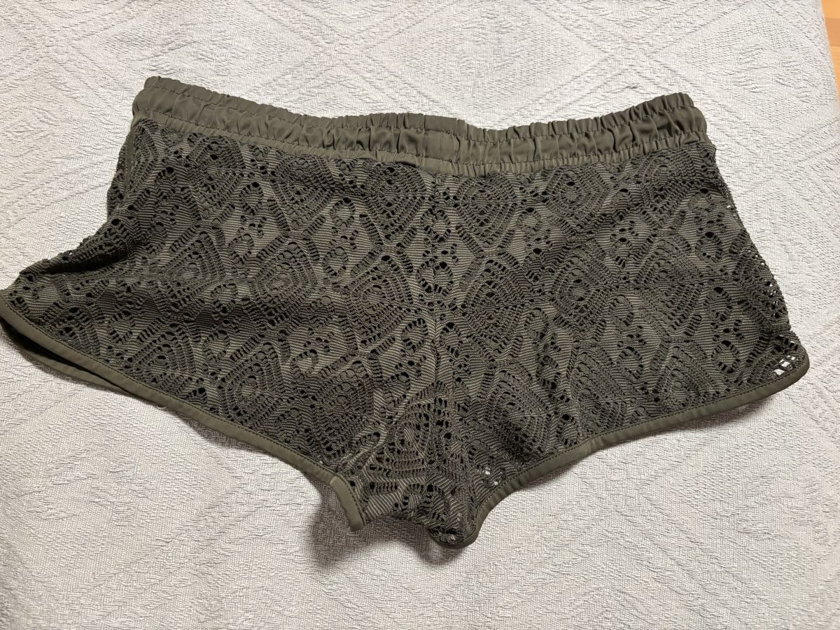 Pantaloni: Kurze Hose grün  – Usato da Kesswil venduto da Branca-01 6