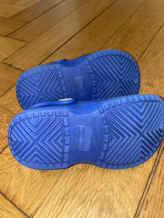 Crocs Schuhe für Jungen: Hausschuhe Gr. 24 / C4 – Gebraucht aus Bern von Elisa64 2