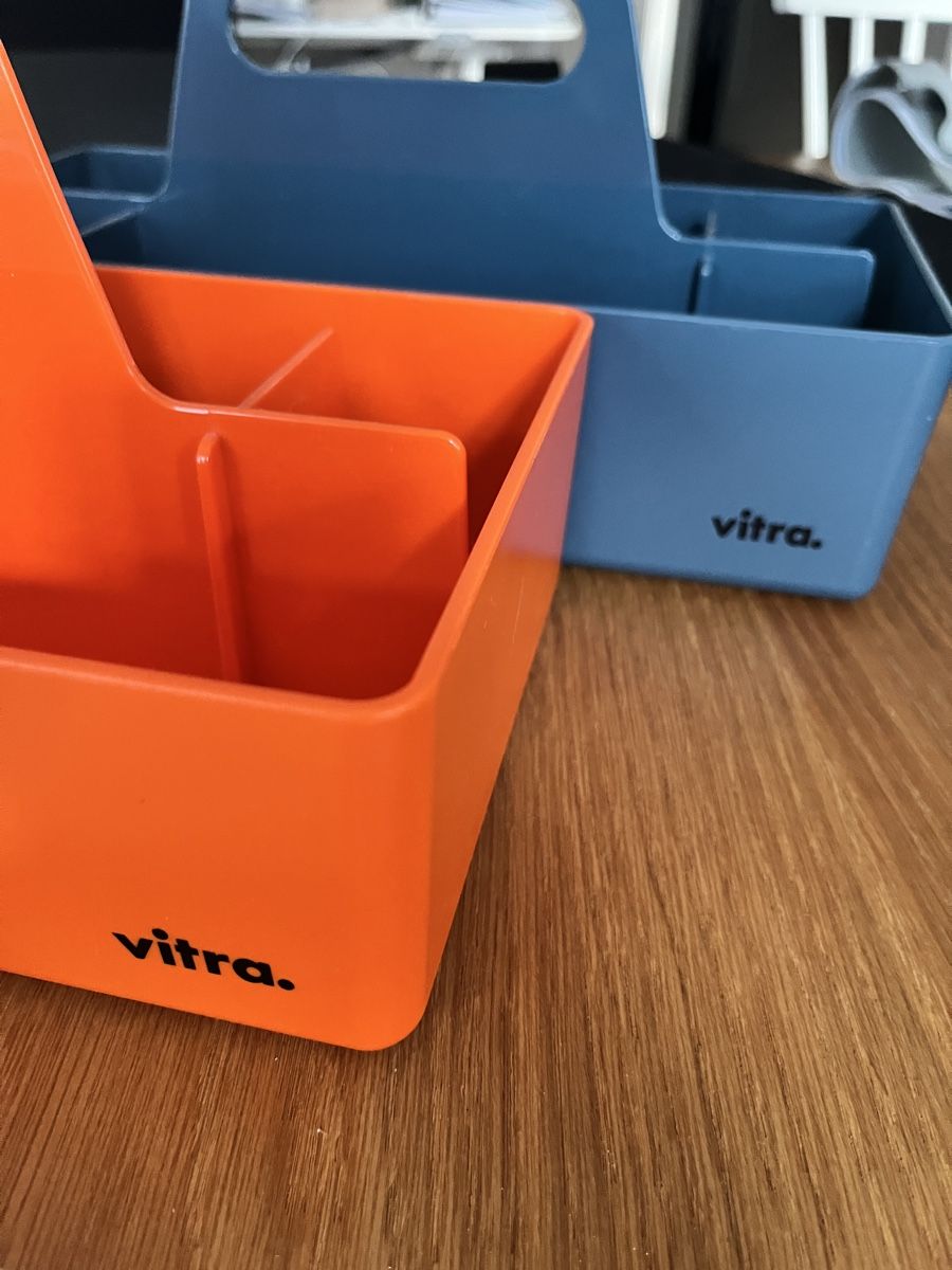 Vitra Tutte le decorazioni: 2 Vitra Toolbox Aufbewahrungsboxen orange und blau – Nuovo (secondo la descrizione) da Zürich venduto da tscharrlii