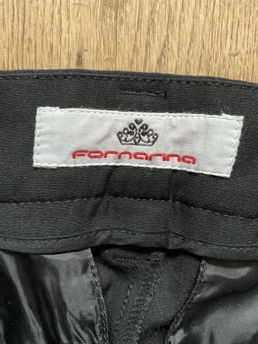 Pantaloni: Hose schwarz Gr. 31  Fornarina – Usato da Davos-Platz venduto da Ihirsch 4