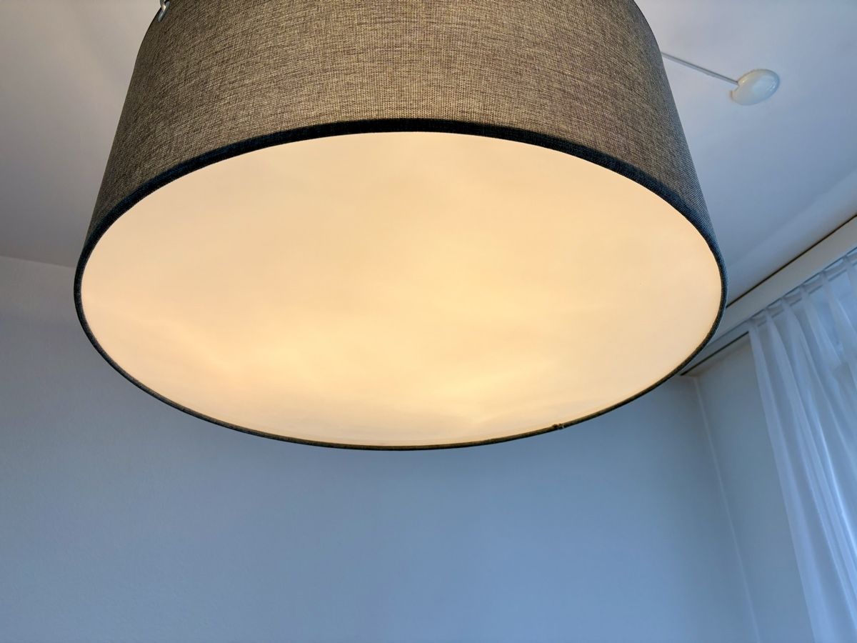 Lampadari & plafoniere: Grosse Hängelampe grau – Usato da Thalwil venduto da Sondejul 1