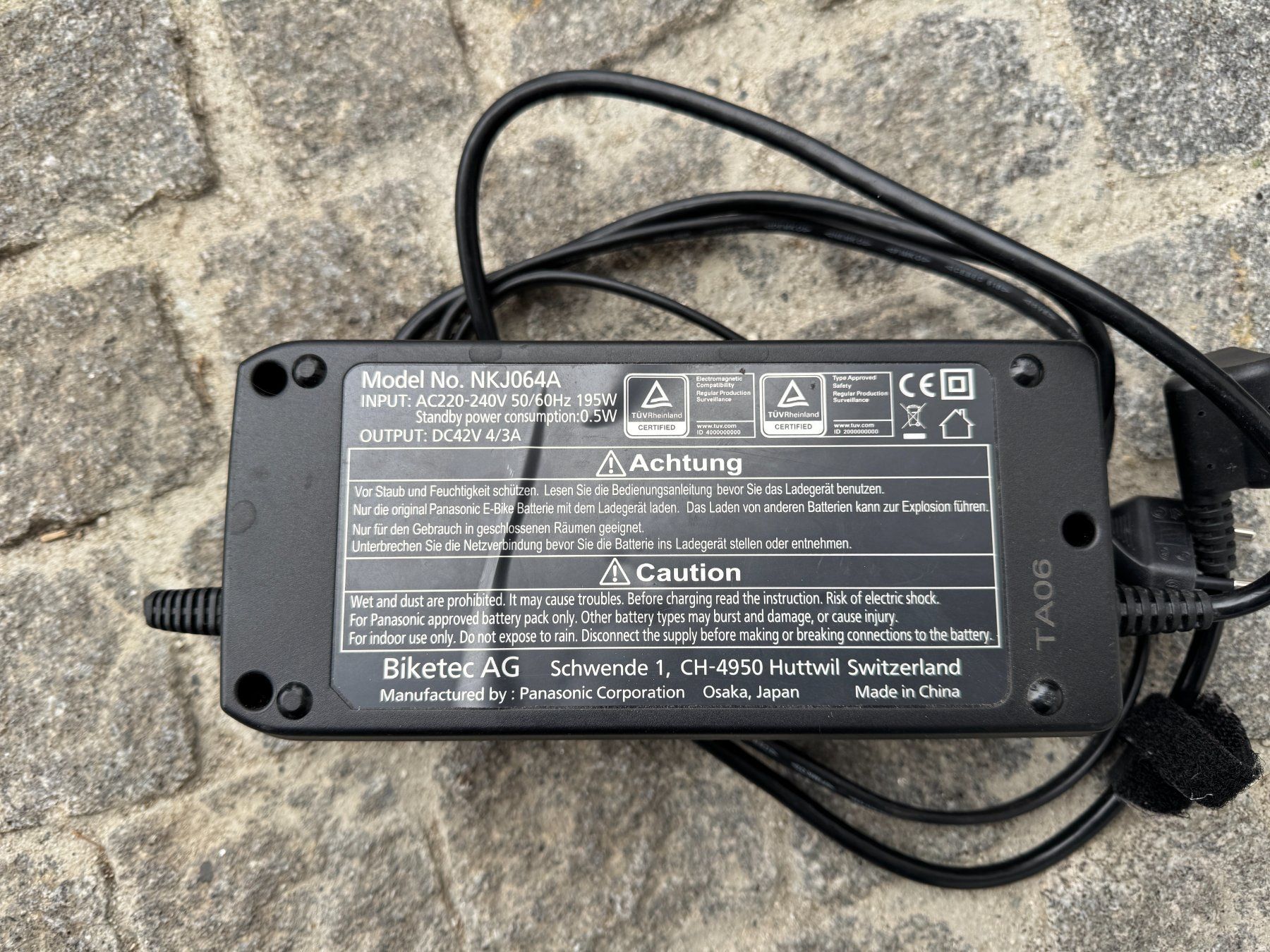 Flyer Batterie: Flyer Ladegerät SIB oder NG Akkus 36V NKJ064A – Usato da Volketswil venduto da mstonys 1