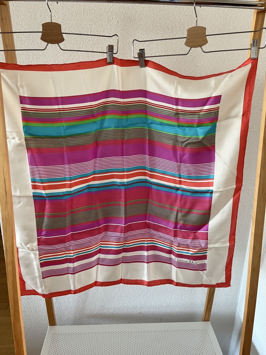 Dior Foulard & Sciarpe: Carré soie Dior – Usato da Mont-sur-Lausanne venduto da Pioutch