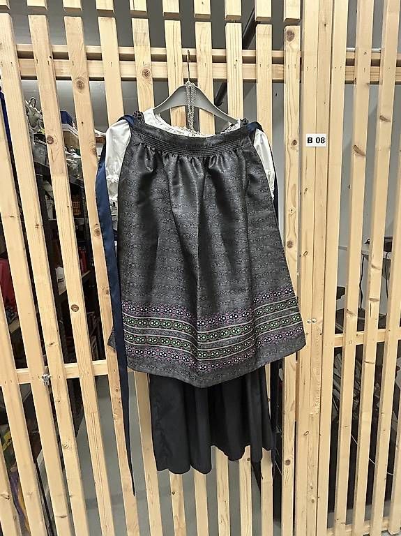 Kleider: Dirndl Heu und Stroh – Gebraucht aus Goldach von ann_syf8 1