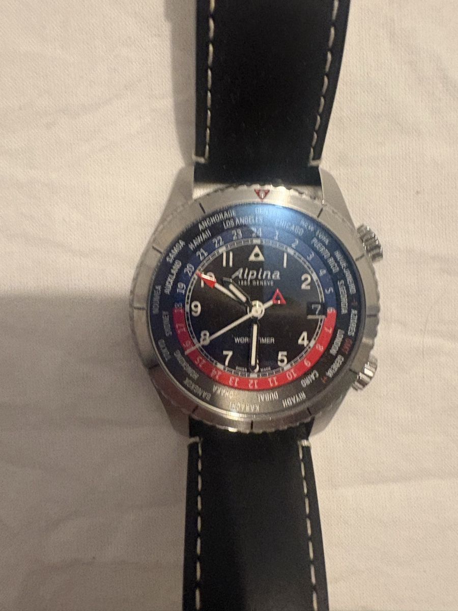 Alpina Uhren: Montre Alpina Startimer Worldtimer AL-255BRB4S26 – Neu (gemäss Beschreibung) aus Grand-Lancy von jva_6jw7 1