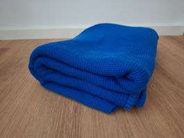 Blaue Decke Waffelstruktur