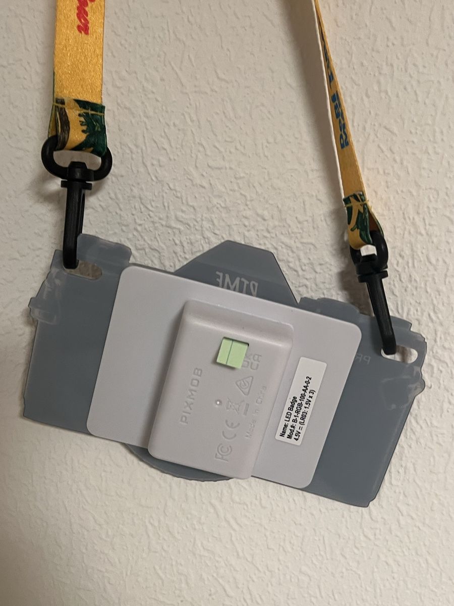 Kamera: DTMF Camera Badge with Lanyard – Neu (gemäss Beschreibung) aus Genève von mon_x6bb 2