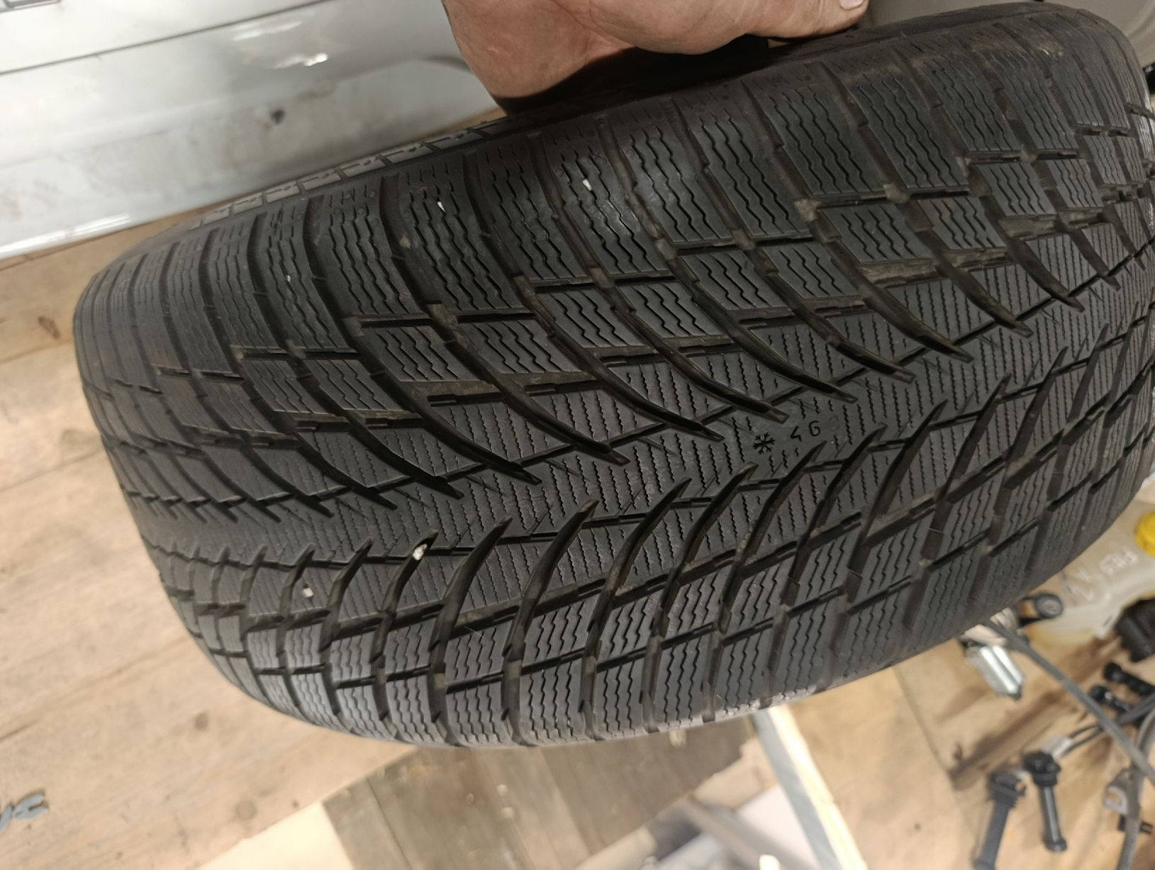 Pneumatici & Ruote complete: 245/45R18 Nokian  – Usato da Kerzers venduto da Hemingway_Motors 3