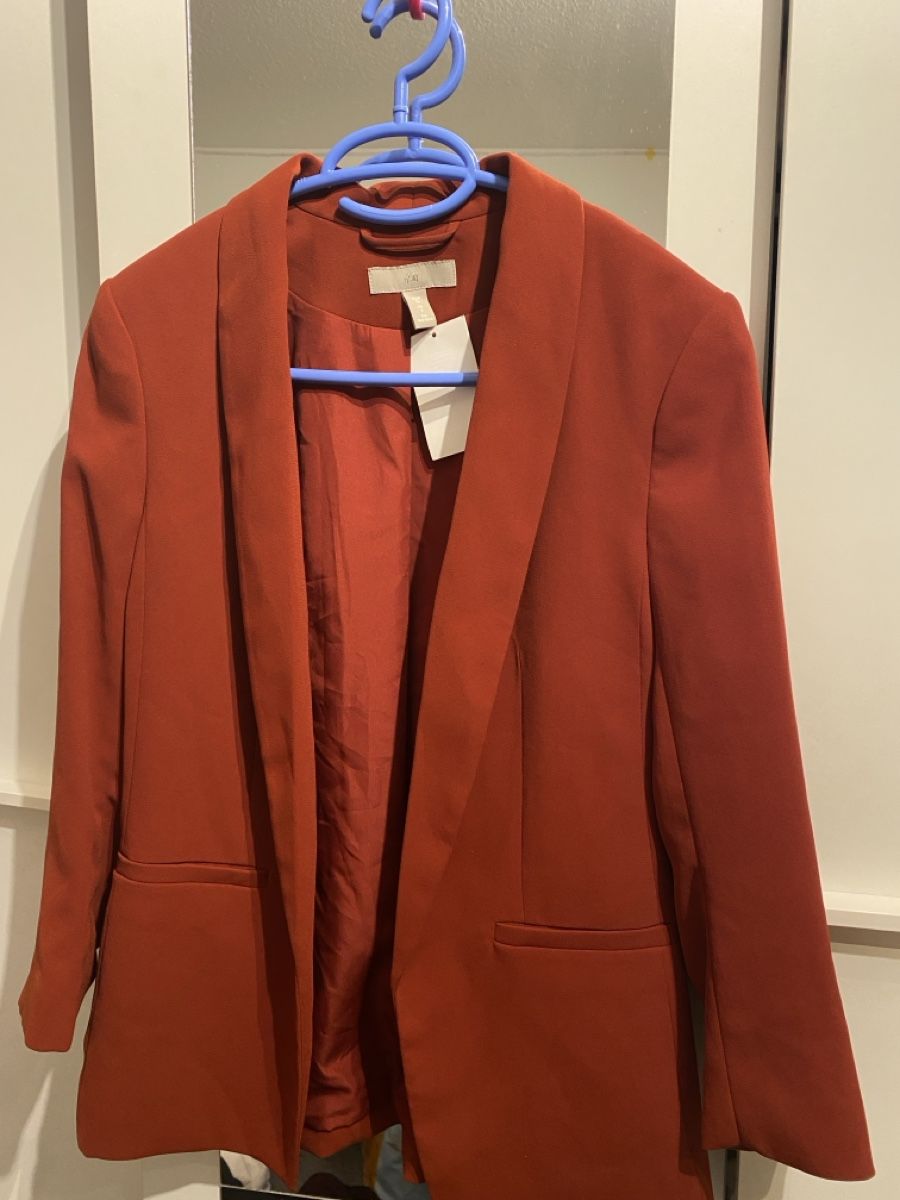 H&M Completi & Tailleur: Eleganter Blazer in Herbstrot Grösse 36 – Nuovo e nell'imballaggio originale da Winterthur venduto da mie_l9gr
