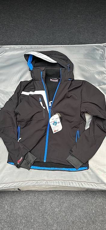 Jacken: Neu: Soft shell Jacken – Gebraucht aus Oberhasli von alexandrawuerzburger 2