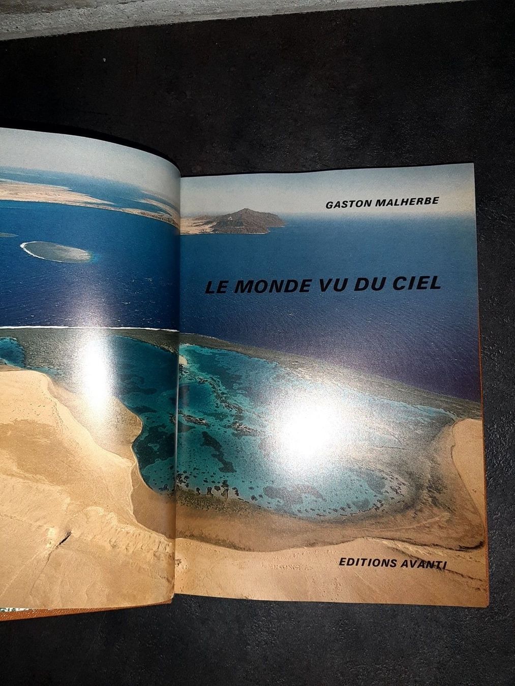 Bücher: Le monde vu du ciel – Gebraucht aus Le locle von juliensaran