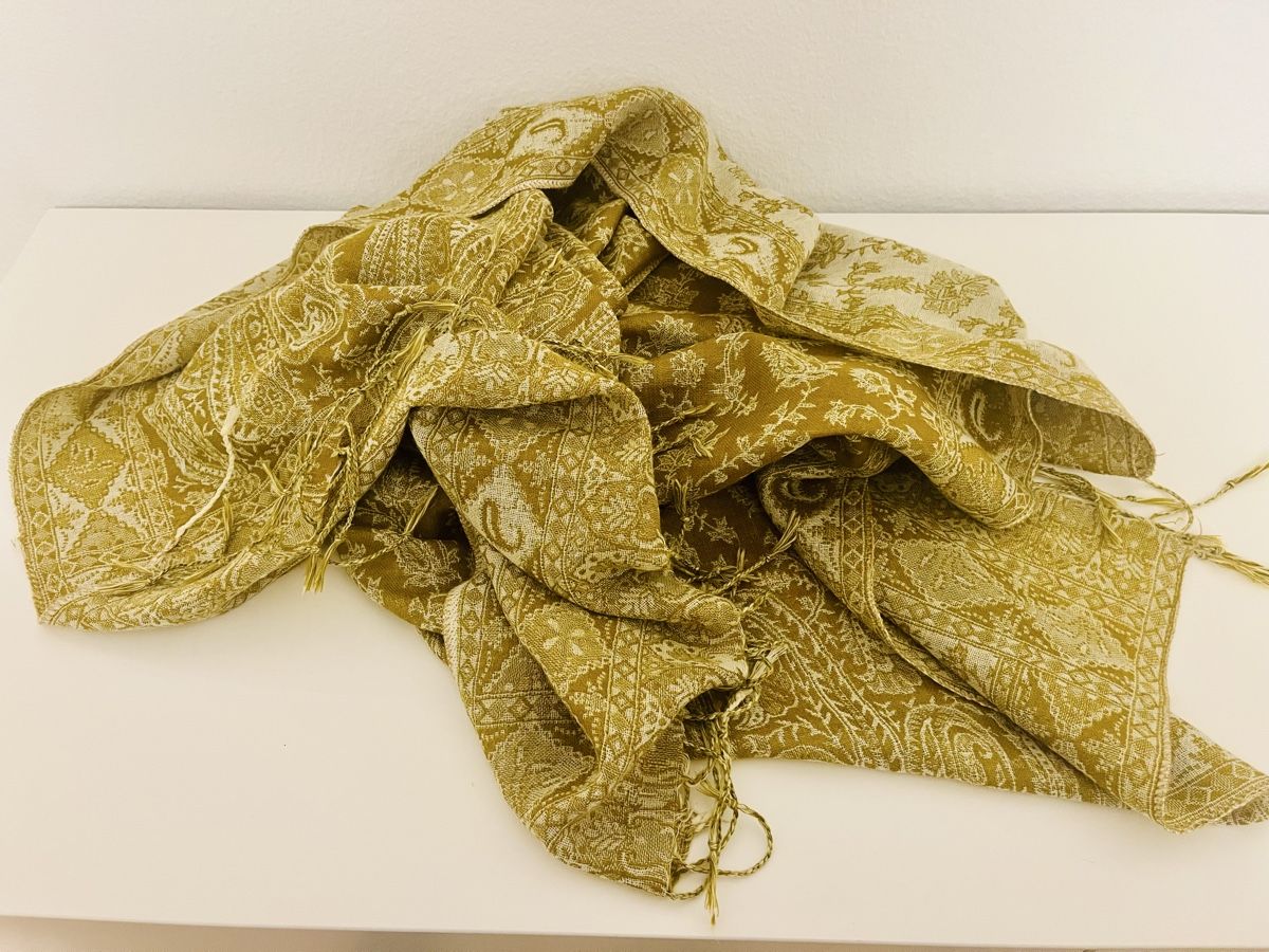 Foulard & Sciarpe: Schal in Farbe ocker/beige – Nuovo (secondo la descrizione) da Zürich venduto da zucchetti13 1