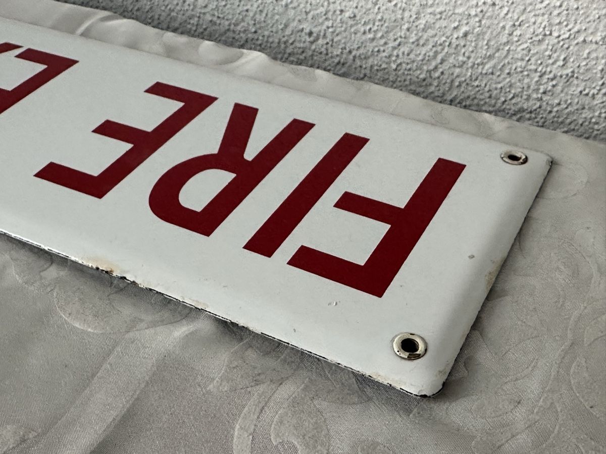 Insegne: Vintage Original Emailschild „FIRE EXIT" RAR – Usato da Dübendorf venduto da lan1808 4