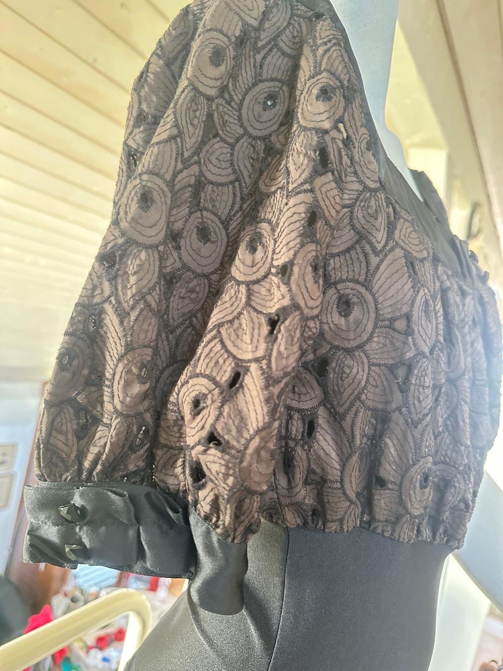 Vestiti: Seidenkleid von GOLD HAWK – Usato da Neuhausen venduto da Lechasseur 4