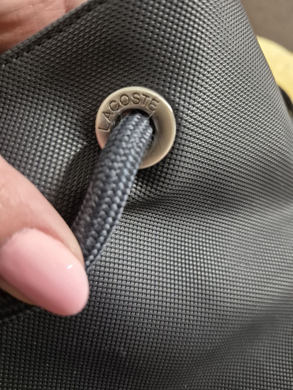 Lacoste Borse: sac lacoste comme neuf – Nuovo (secondo la descrizione) da St-Pierre-Clages venduto da _RV 7