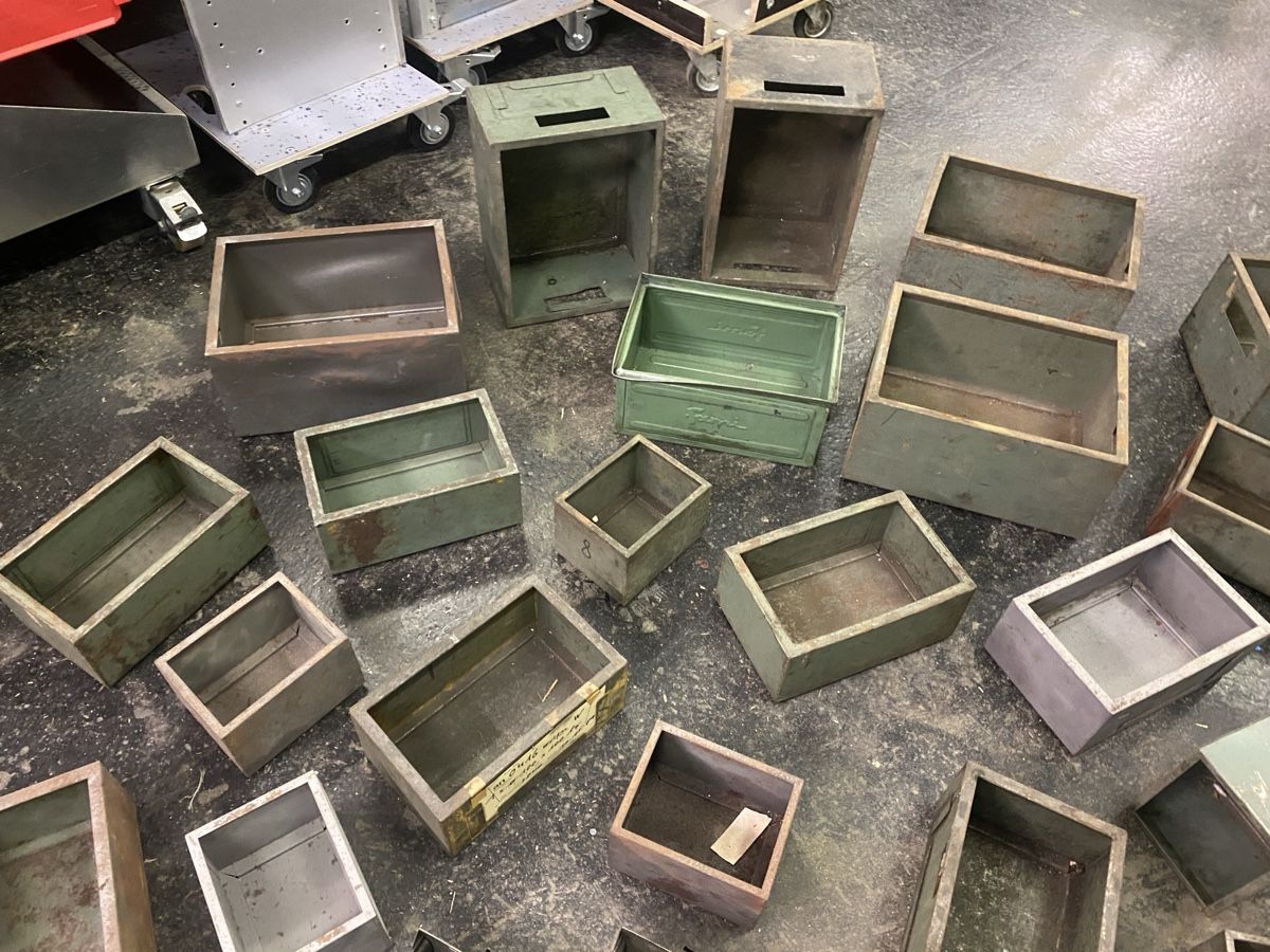 Casse di trasporto: Mega Posten vintage Metallkisten – Usato da Wabern venduto da HK-Design 3