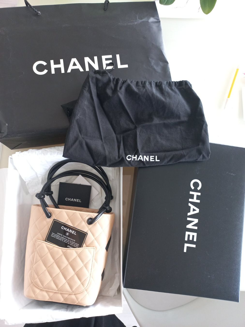 Chanel Borse da donna: Sac Chanel authentique et NEUF – Nuovo e nell'imballaggio originale da Gland venduto da fel_fl7g 4
