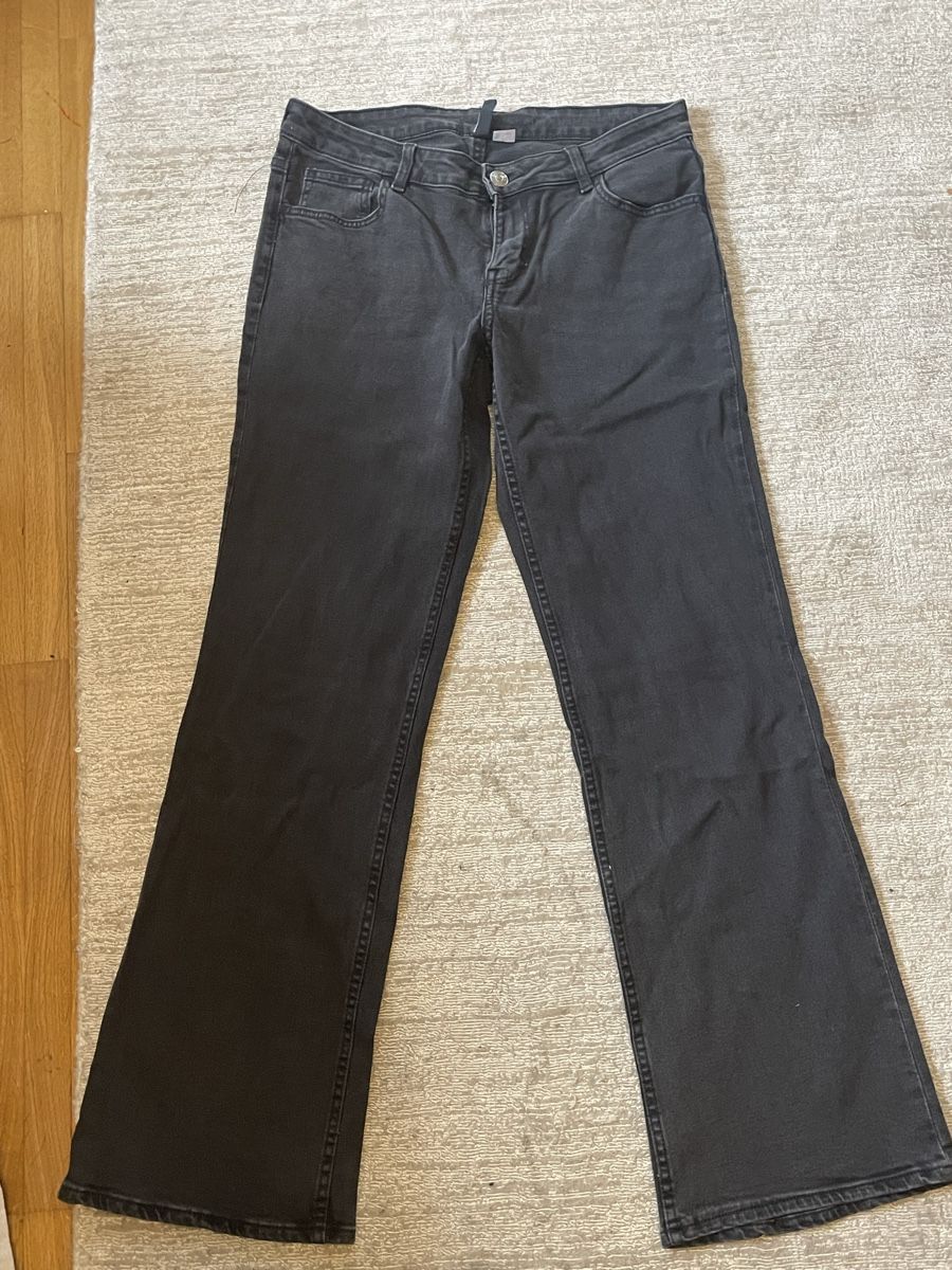 H&M Jeans: Schwarze Damenjeans Grösse 40 – Nuovo (secondo la descrizione) da Zürich venduto da dun_k7s7 1