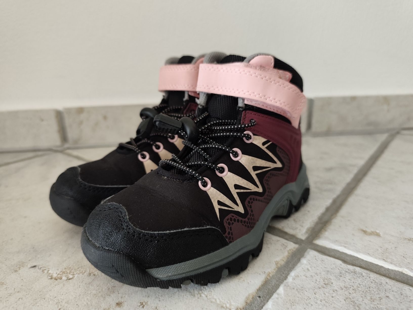 Schuhe für Mädchen: Mädchen Wanderschuhe  – Gebraucht aus Chur von Rodanisa