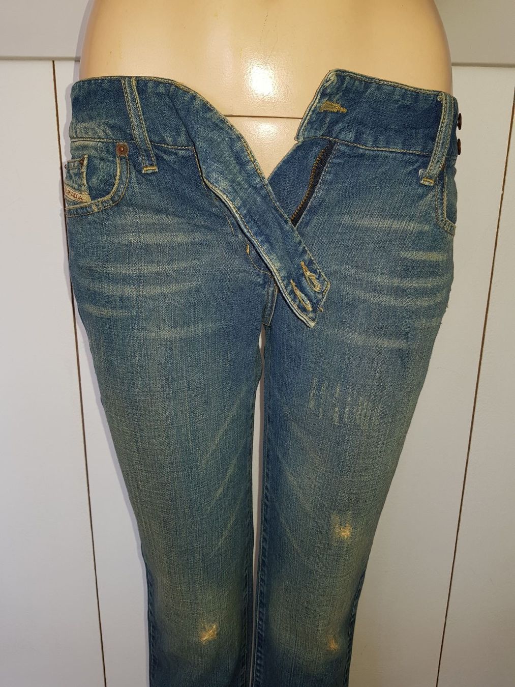 Jeans: RAPSODIA Jeans taille / Grosse W25 – Usato da Cossonay-ville venduto da Super-Price-Quality 1