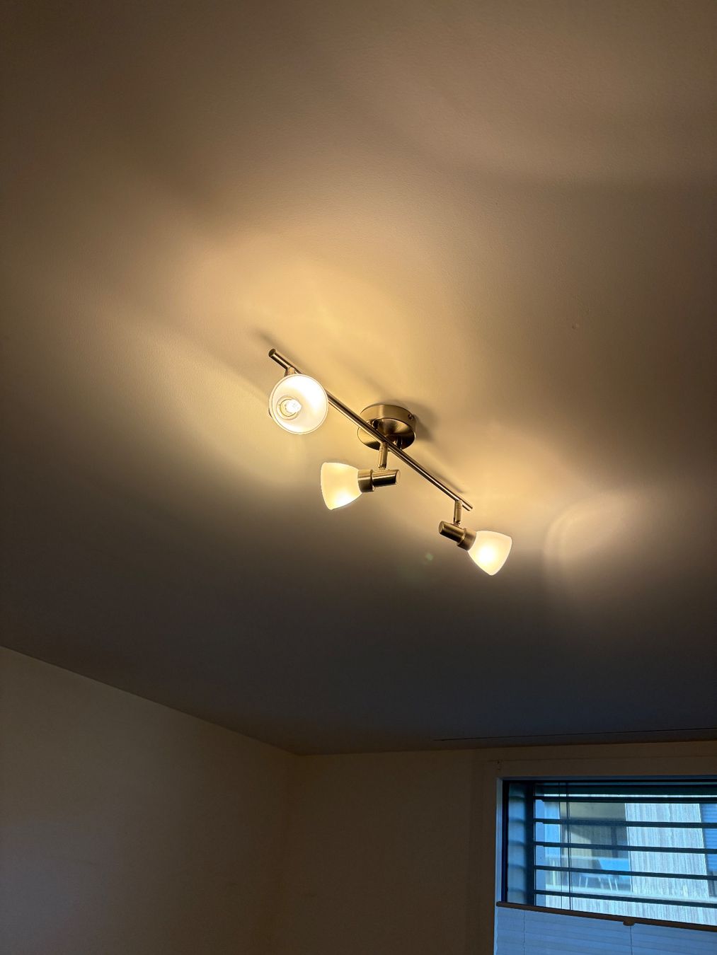 Kronleuchter & Deckenlampen: Deckenlampe (inkl. Leuchtmittel) – Gebraucht aus Düdingen von ancaob 1