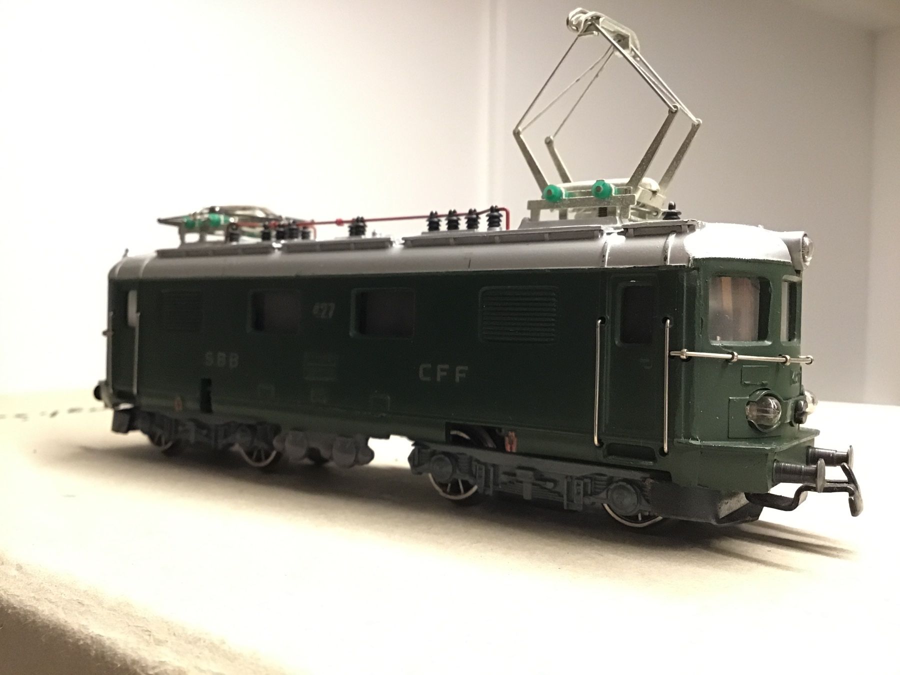 Märklin Modellini di ferrovie: MÄRKLIN/HAG RE 4/4I H0 - – Usato da Männedorf venduto da Spezial-Modelle