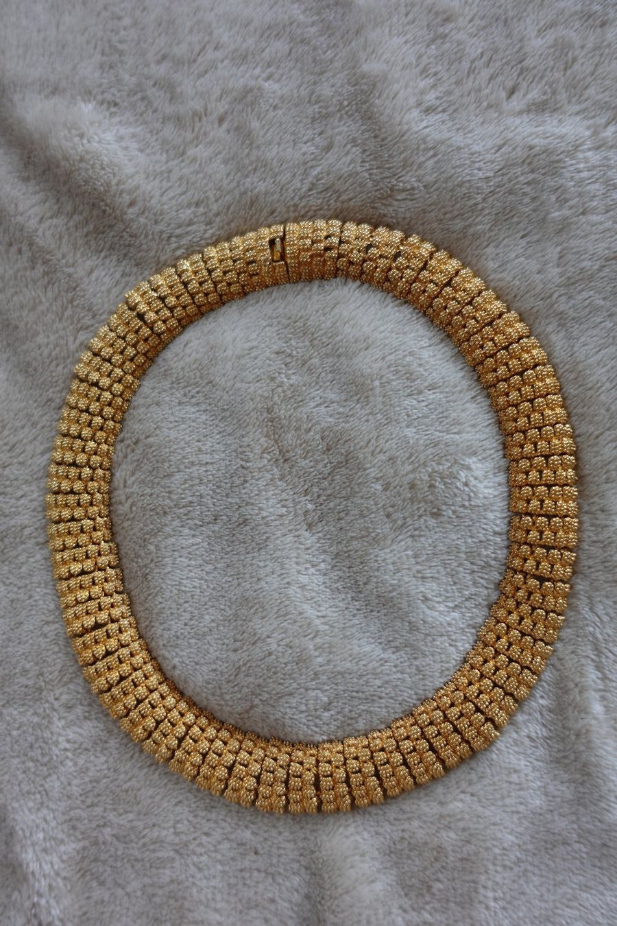 Colliers: 1 schöne Modeschmuck Kette – D'occasion à rorschach par Babsi64