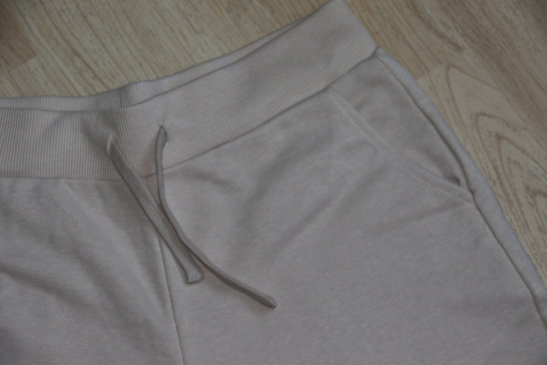Pantaloni: Neue coole Shorts Gr.M – Nuovo (secondo la descrizione) da Oberwil-Lieli venduto da Svetlana28 4